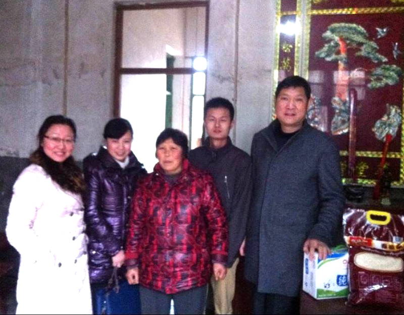 風(fēng)雨關(guān)情 心系員工——東信醫(yī)藥黨群領(lǐng)導(dǎo)新春慰問一線員工