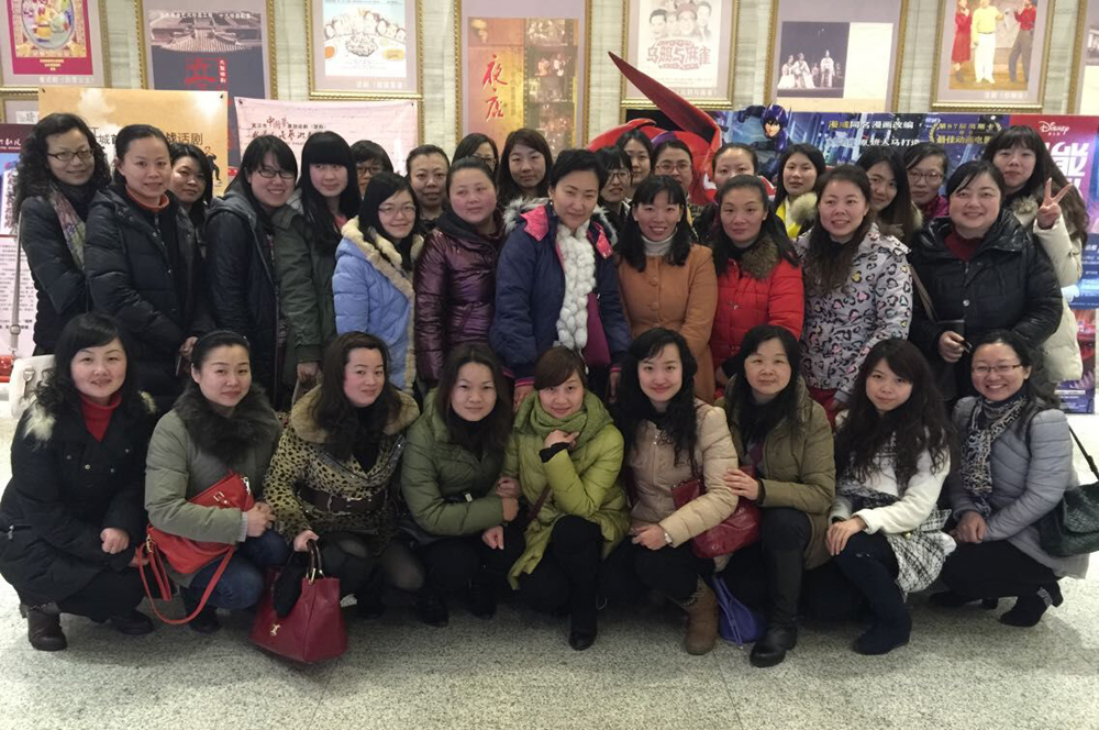 情牽女人心 暖意送祝?！睎|信醫(yī)藥三八國(guó)際婦女節(jié)活動(dòng)