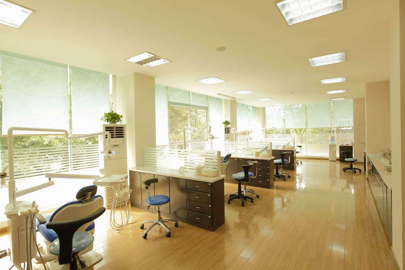 國(guó)務(wù)院：診所可跨省連鎖 只辦一張證！