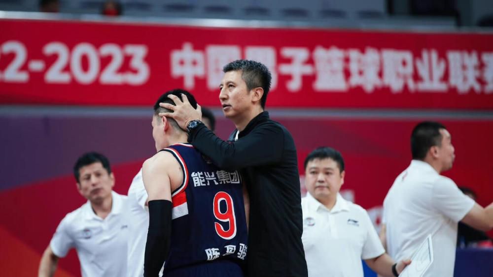 波多野吉衣